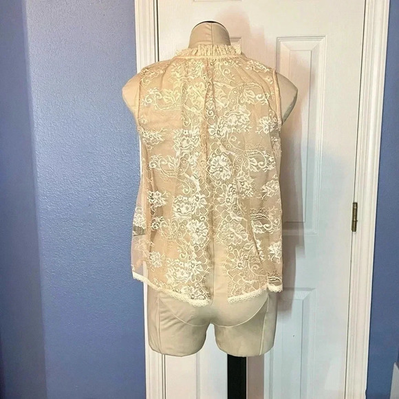 3/$20 POL Peach Lace Tank​​​​​—LAST - Picture 5 of 6